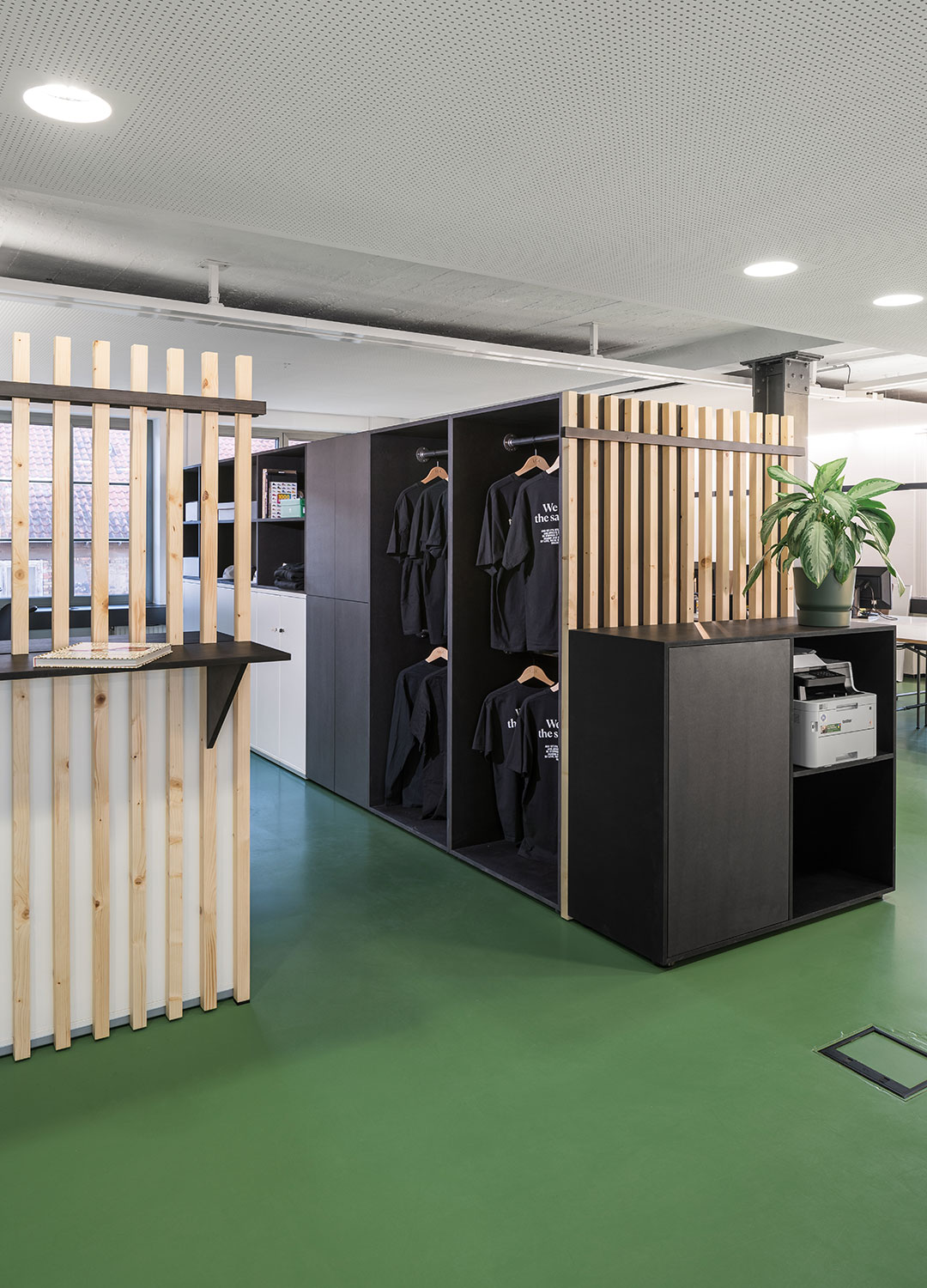 asphaltgoldoffice_231080x1500