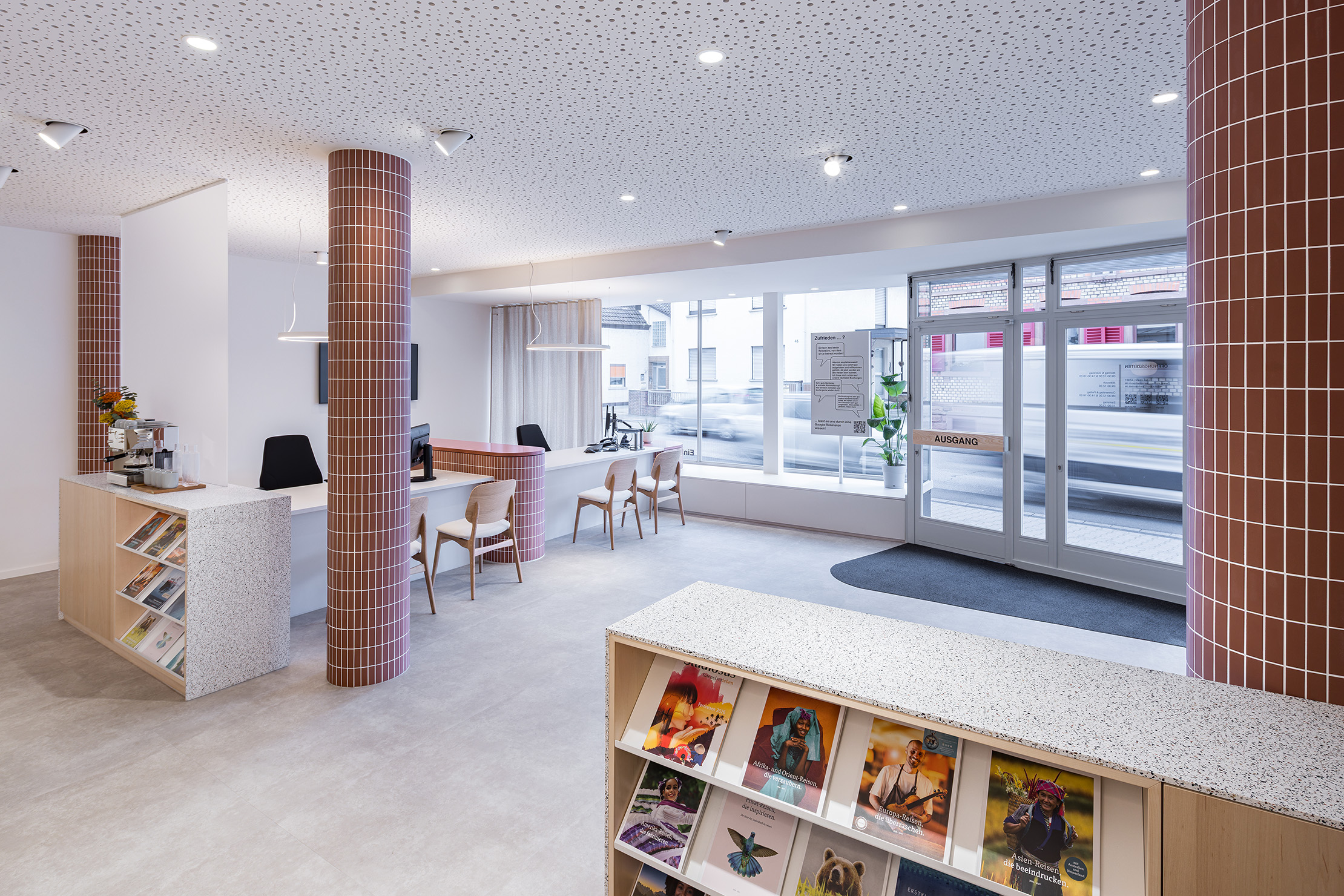 why the friday - Einhäuser Reisebüro - 12-2220x1500