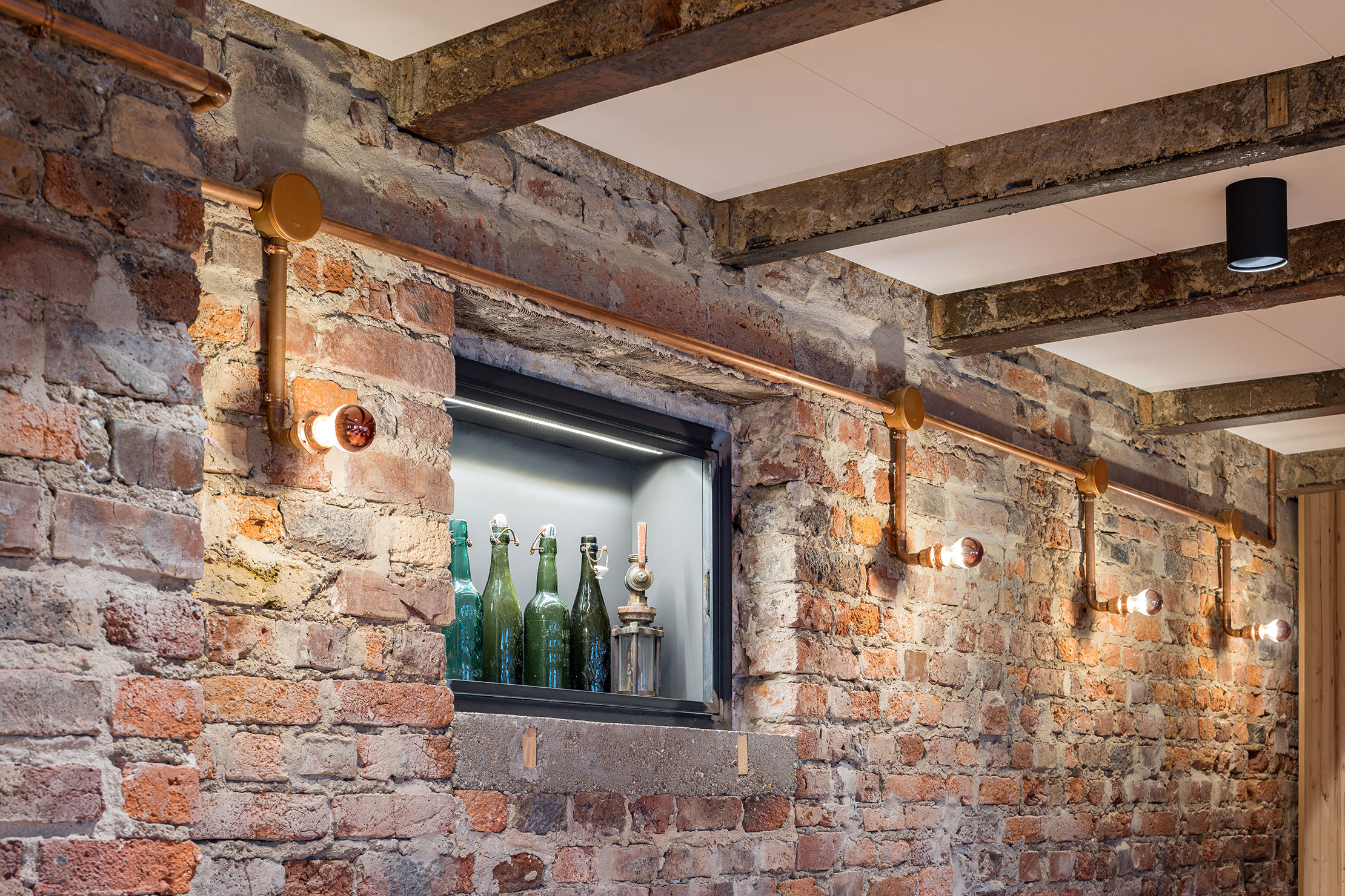 whythefriday-Grohe-Saal-03_2220x1480