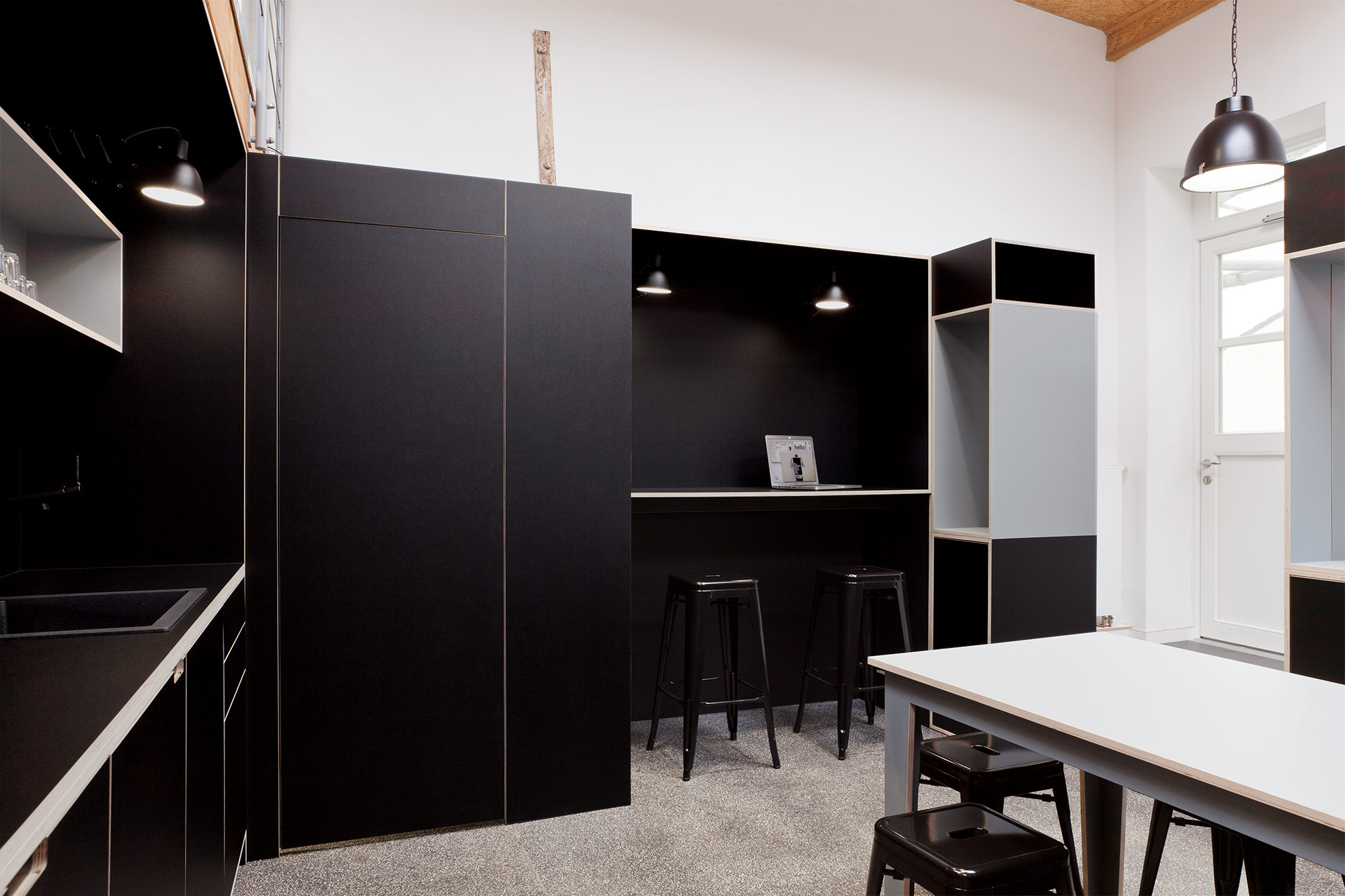 whythefriday_vollbild_04-2000x1333px