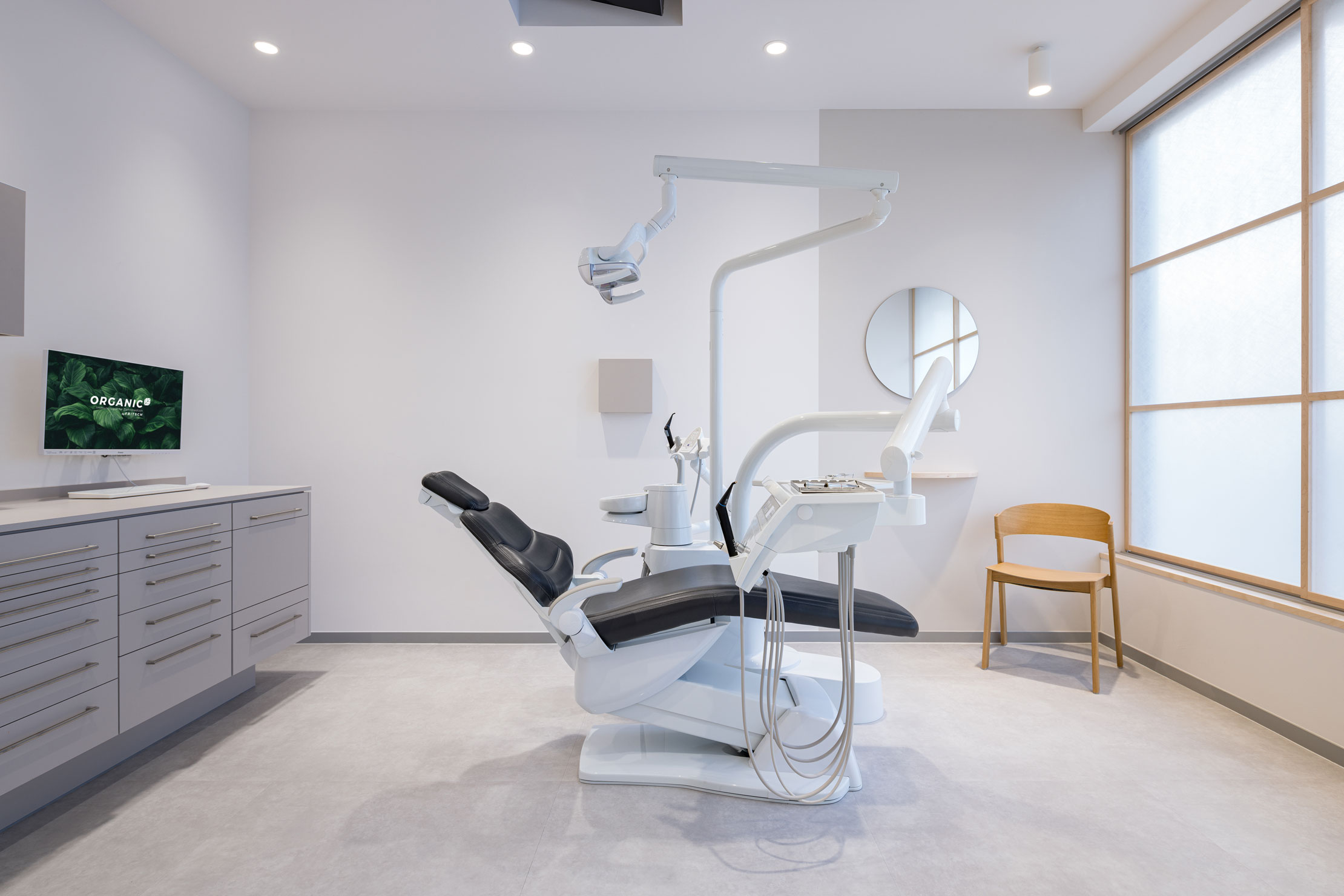 Organic-Zahnarztpraxis-11-2220x1480